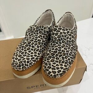 Sperry•slipon•NWT